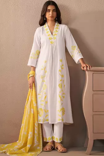 Floral Embroidered Thread Work Pure Cotton A-Line Kurta with Trouser & Dupatta