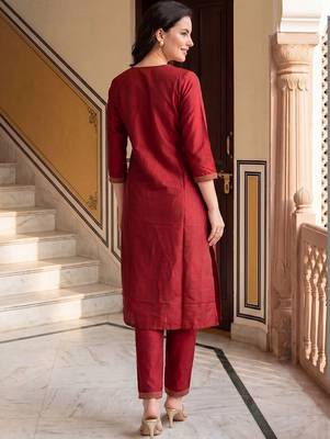 Women Regular Kurta with Trousers 6