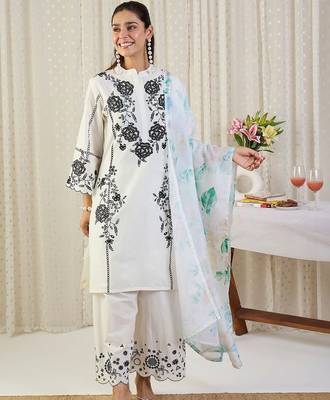 Women Floral Embroidered Regular Thread Work Cotton Kurta with Palazzos & Dupatta 2