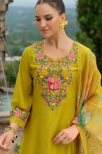 Women Embroidered Kurta with Trousers & Dupatta