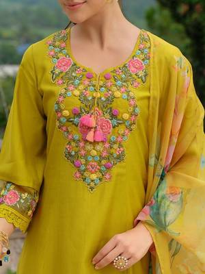 Women Embroidered Kurta with Trousers & Dupatta 3