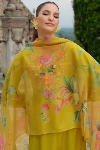 Women Embroidered Kurta with Trousers & Dupatta