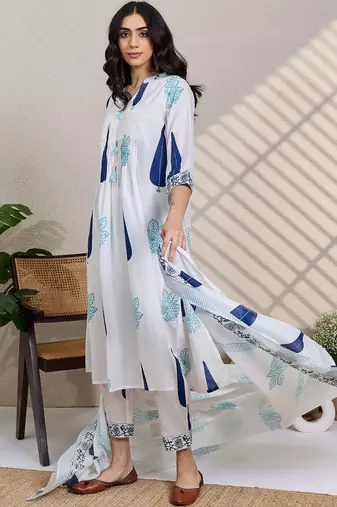 Women Ethnic Motifs Printed Pleated Pure Cotton Kurta with Trousers & With Dupatta