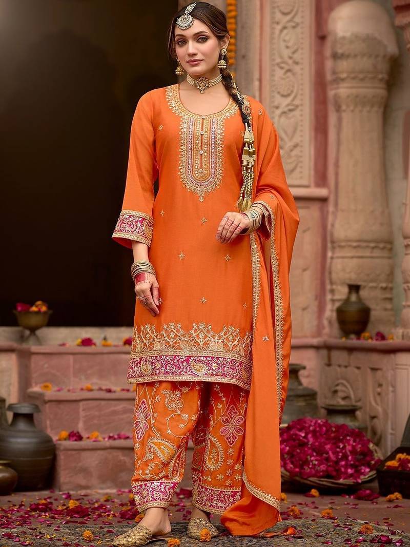 Women Ethnic Motifs Embroidered Regular Kurta with Patiala & With Dupatta