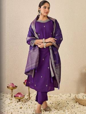Women Ethnic Motifs Embroidered Regular Kurta with Patiala & Dupatta 1
