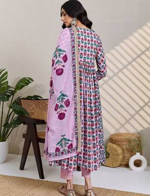 Women Floral Printed Empire Pure Cotton Kurta with Trousers & With Dupatta 4