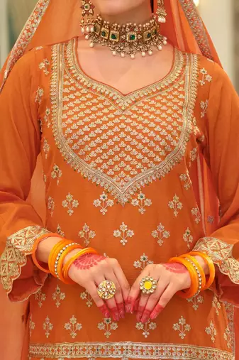 Women Ethnic Motifs Embroidered Long Sleeves Straight Kurta with Skirt & Dupatta