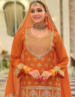 Women Ethnic Motifs Embroidered Long Sleeves Straight Kurta with Skirt & Dupatta 5