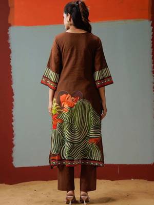 Women Printed Regular Pure Cotton Kurta with Trousers 5