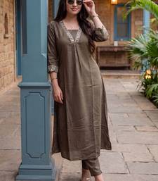 Women Ethnic Motifs Embroidered Regular Thread Work Kurta with Trousers