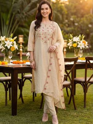 Women Floral Embroidered Regular Thread Work Liva Kurta with Trousers & With Dupatta 1