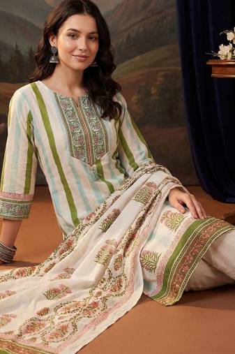 Women Floral Printed Regular Thread Work Cotton Kurta With Trouser & Dupatta