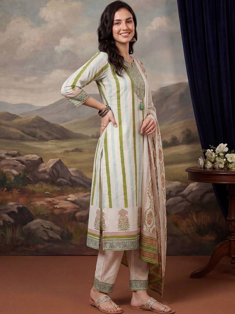 Women Floral Printed Regular Thread Work Cotton Kurta With Trouser & Dupatta
