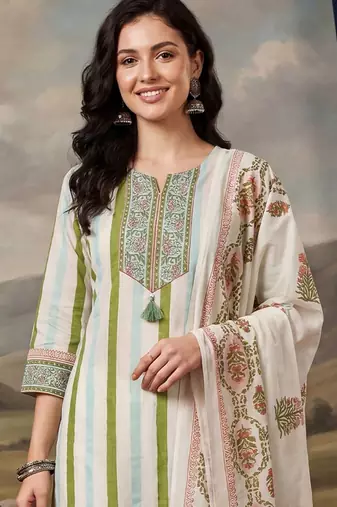 Women Floral Printed Regular Thread Work Cotton Kurta With Trouser & Dupatta