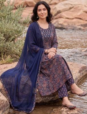 Women Ethnic Motifs Printed Empire Pure Cotton Kurta with Trousers & With Dupatta 2