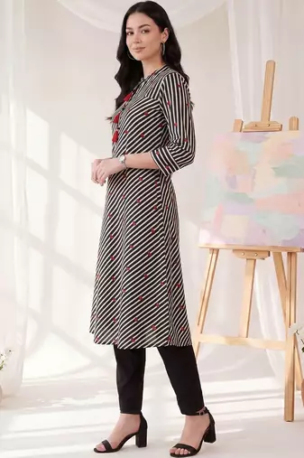 Women Printed Regular Pure Cotton Kurta with Trousers