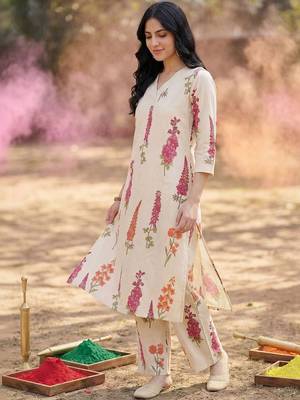 Women Floral Printed Regular Pure Cotton Kurta with Trousers 1