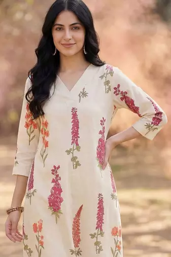 Women Floral Printed Regular Pure Cotton Kurta with Trousers