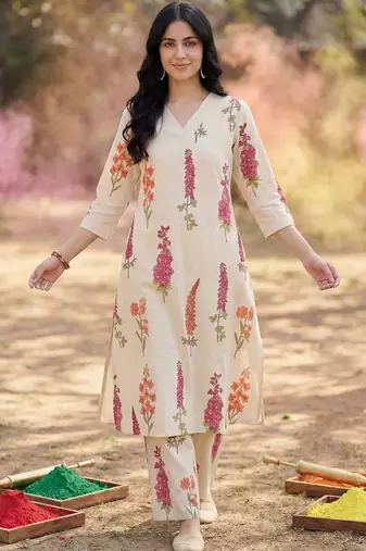 Women Floral Printed Regular Pure Cotton Kurta with Trousers