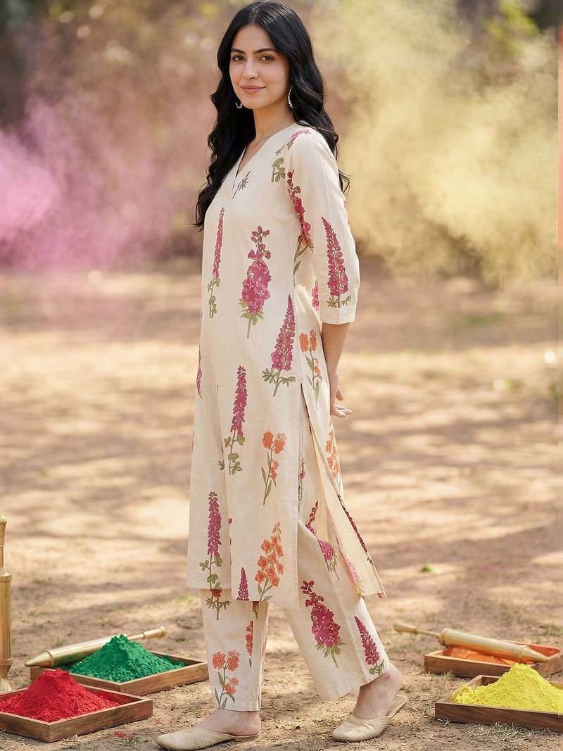 Women Floral Printed Regular Pure Cotton Kurta with Trousers