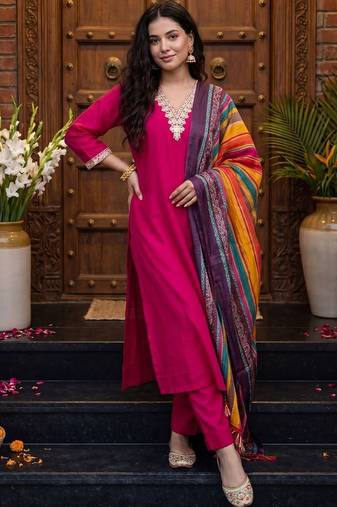 Women Ethnic Motifs Embroidered Regular Kurta with Trousers & With Dupatta