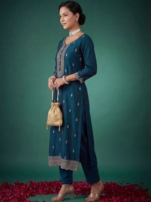 Women Ethnic Motifs Embroidered Regular Thread Work Kurta with Trousers & With Dupatta 3