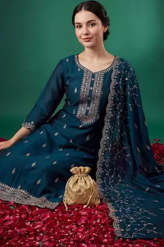 Women Ethnic Motifs Embroidered Regular Thread Work Kurta with Trousers & With Dupatta