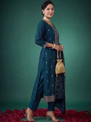 Women Ethnic Motifs Embroidered Regular Thread Work Kurta with Trousers & With Dupatta 6