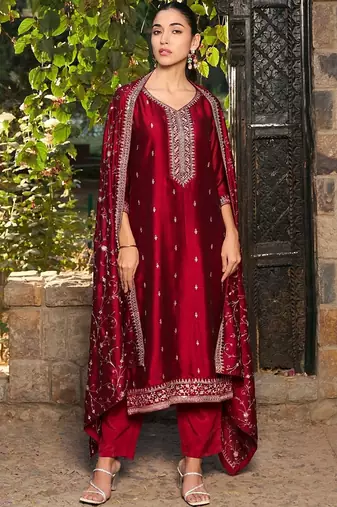 Women Ethnic Motifs Embroidered Regular Thread Work Kurta With Trouser & Dupatta