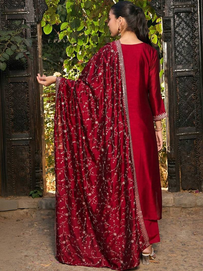 Women Ethnic Motifs Embroidered Regular Thread Work Kurta With Trouser & Dupatta