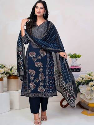 Women Floral Printed Panelled Sequinned Pure Cotton Kurta with Trousers & With Dupatta 4