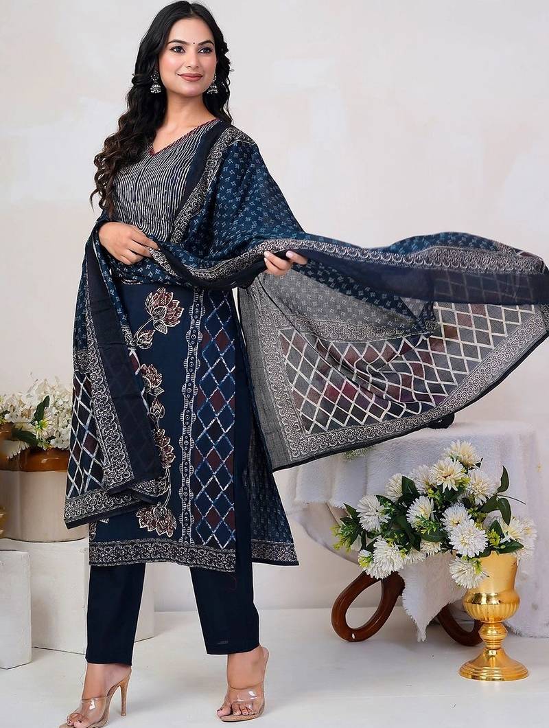 Women Floral Printed Panelled Sequinned Pure Cotton Kurta with Trousers & With Dupatta
