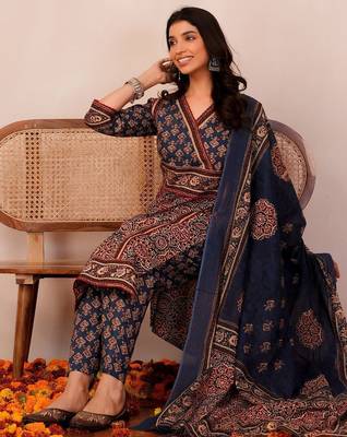 Women Ethnic Motifs Printed Angrakha Pure Cotton Kurta with Trousers & With Dupatta 1