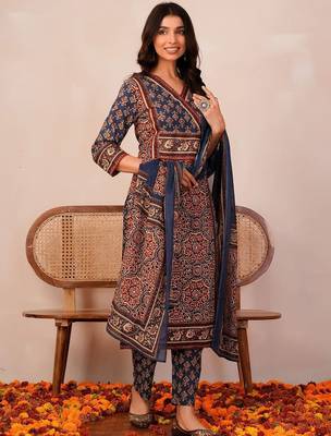 Women Ethnic Motifs Printed Angrakha Pure Cotton Kurta with Trousers & With Dupatta 2