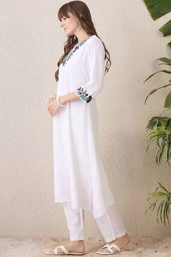 Floral Yoke Design V-Neck Thread Work Pure Cotton A-Line Kurta With Trouser