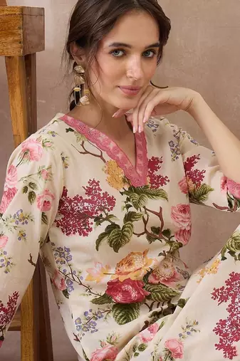 Women Floral Printed Regular Pure Cotton Kurta with Trousers