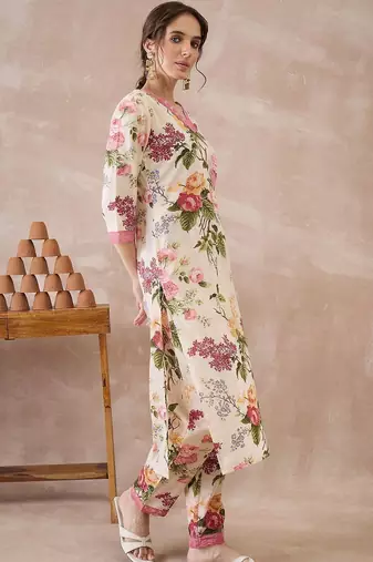 Women Floral Printed Regular Pure Cotton Kurta with Trousers