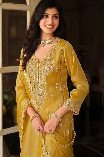 Women Ethnic Motifs Embroidered Regular Thread Work Kurta with Trousers & With Dupatta