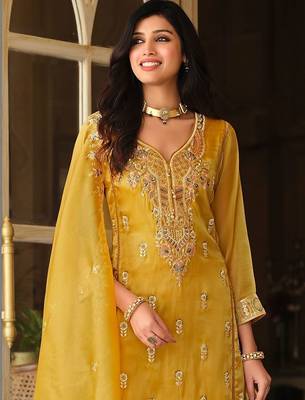 Women Ethnic Motifs Embroidered Regular Thread Work Kurta with Trousers & With Dupatta 3