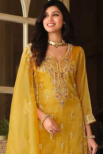 Women Ethnic Motifs Embroidered Regular Thread Work Kurta with Trousers & With Dupatta