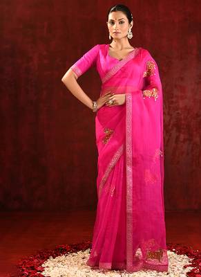 Magenta pink embroidered organza saree set 1
