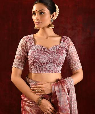 Dusty pink embroidered tissue saree set 5