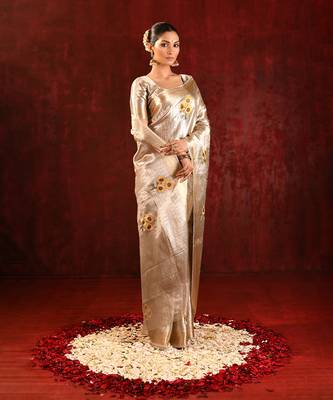 Champagne gold yellow embroidered tissue saree set 3
