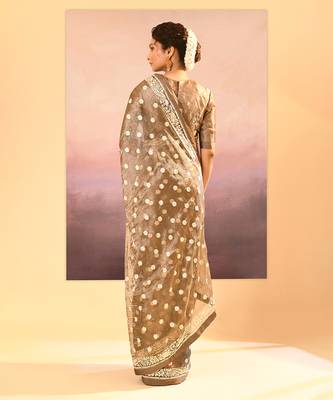 Metallic brown embroidered tissue saree set 5
