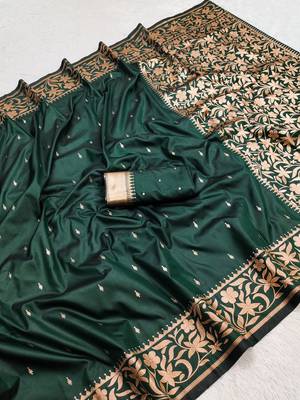 Green soft banarasi silk saree with zari weaving  design with running blouse 2