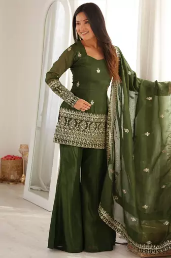 Mehendi crunchy silk blend bell bottom suit set