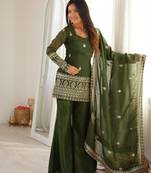 Mehendi crunchy silk blend bell bottom suit set
