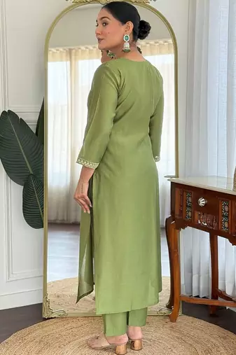 Ethnic Motifs Embroidered Regular Sequinned Kurta with Trousers & With Dupatta