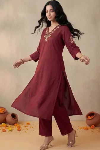 Women Ethnic Motifs Embroidered Regular Thread Work Pure Cotton Kurta with Trousers
