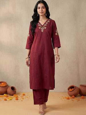 Women Ethnic Motifs Embroidered Regular Thread Work Pure Cotton Kurta with Trousers 6
